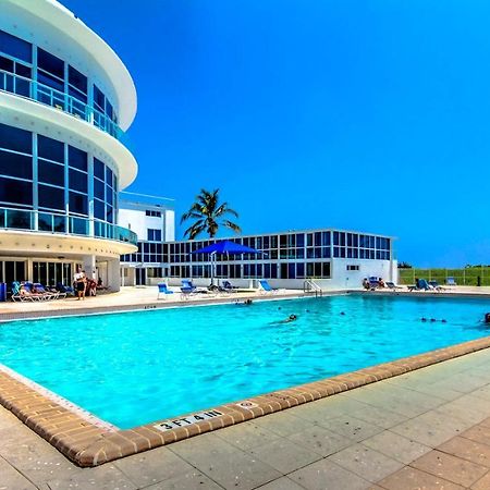 Castle 1733 Ocean View Studio With Direct Beach Access, Pool, Tennis & Free Parking Miami Beach Extérieur photo