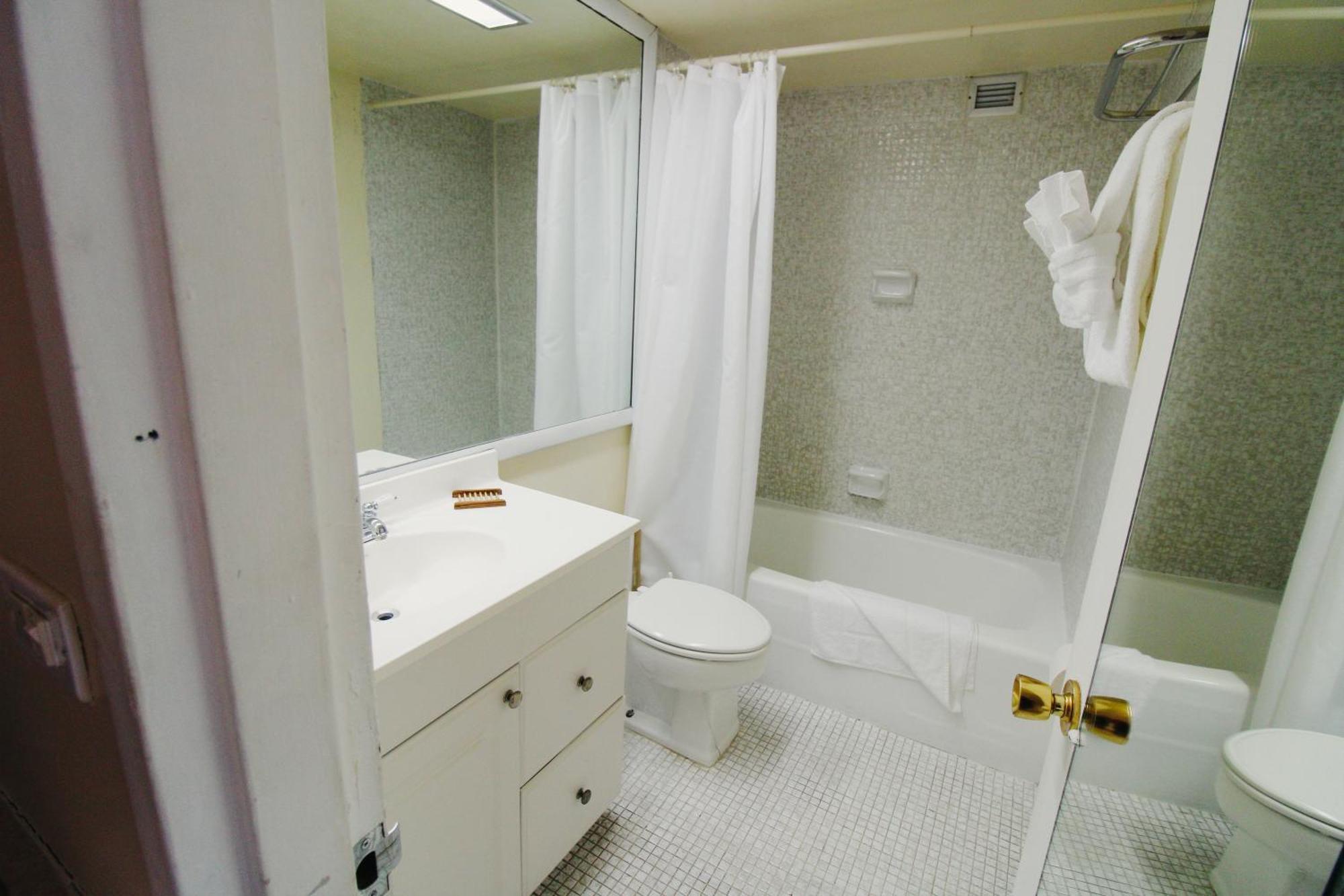 Castle 1733 Ocean View Studio With Direct Beach Access, Pool, Tennis & Free Parking Miami Beach Extérieur photo