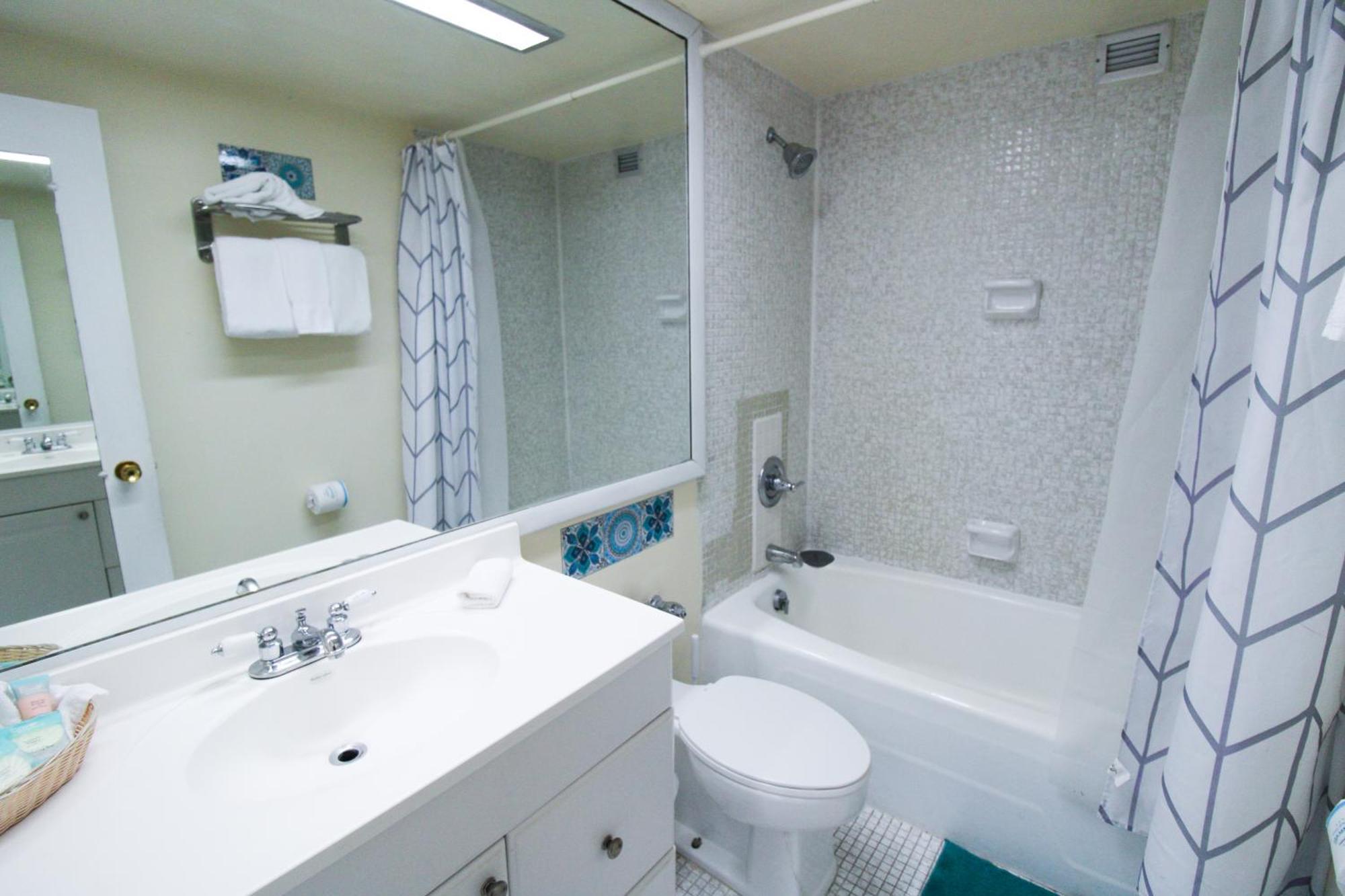 Castle 1733 Ocean View Studio With Direct Beach Access, Pool, Tennis & Free Parking Miami Beach Extérieur photo