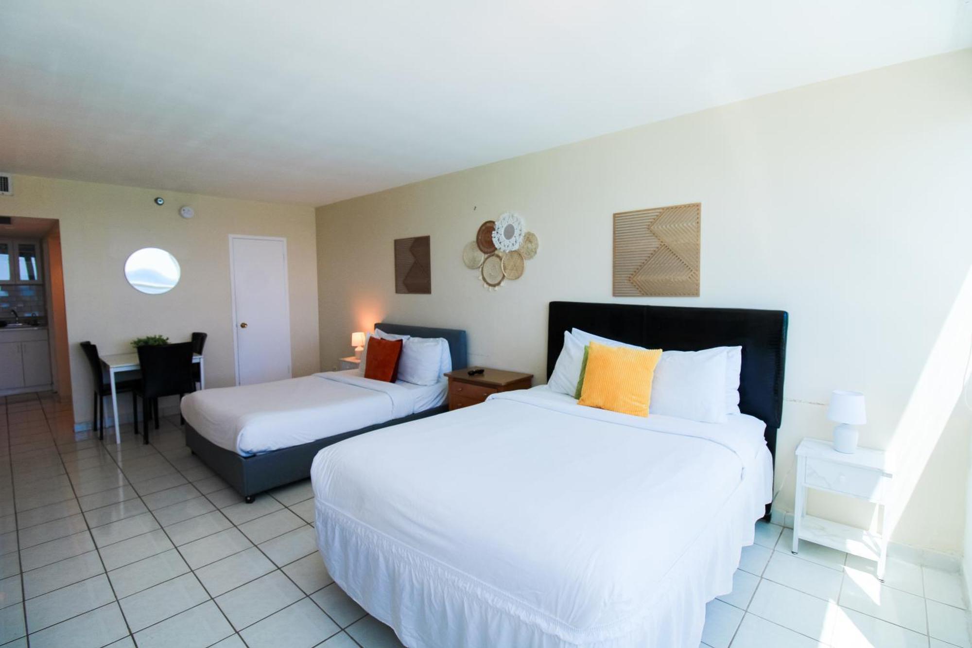 Castle 1733 Ocean View Studio With Direct Beach Access, Pool, Tennis & Free Parking Miami Beach Extérieur photo