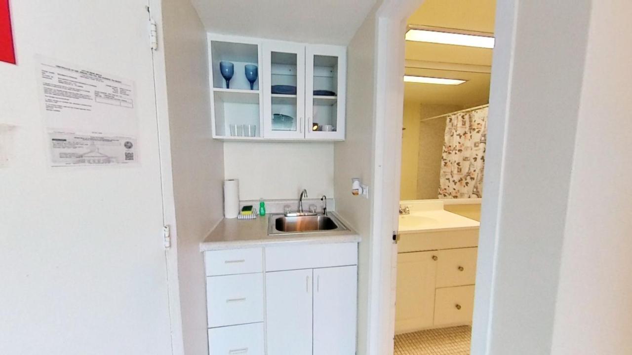Castle 1733 Ocean View Studio With Direct Beach Access, Pool, Tennis & Free Parking Miami Beach Extérieur photo