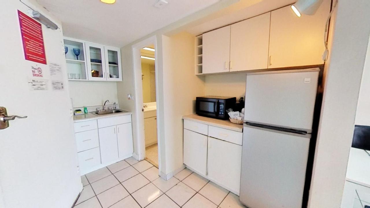 Castle 1733 Ocean View Studio With Direct Beach Access, Pool, Tennis & Free Parking Miami Beach Extérieur photo